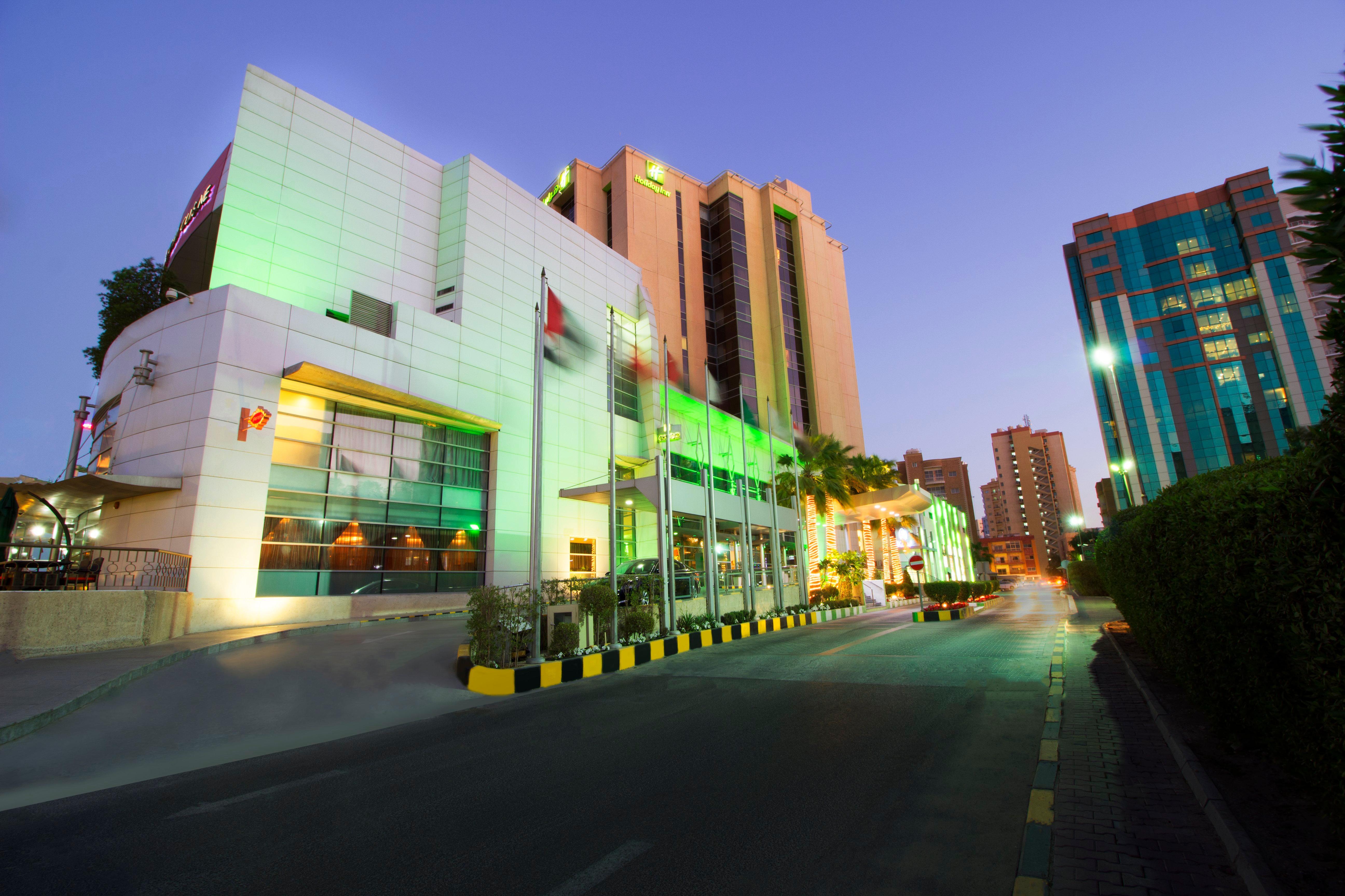 Holiday Inn Kuwait, An Ihg Hotel Kuwait City Exterior photo